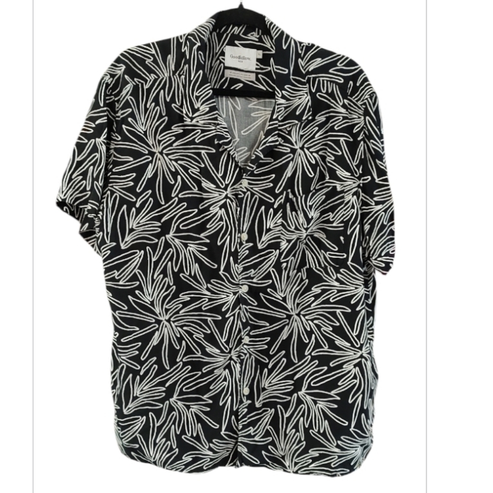 Stylish Black and White Button Down Collar Leaf Pattern Shirt